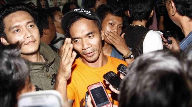 Kaka saat dikunjungi Capres Jokowi di markas Slank, Selasa (27/5/2014). (Suara.com/Adrian Mahakam)