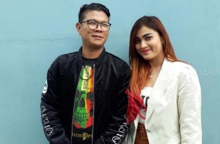 Andika Kangen Band bersama Evelyn Kremes. (Sumarni/Suara.com)