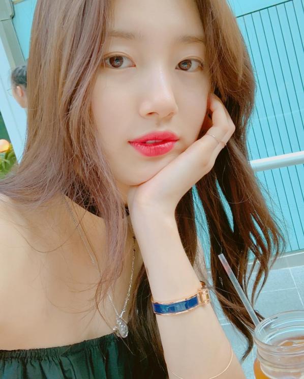 Bae Suzy (Instagram/@skuukzky)