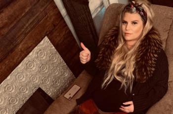 Beri Nama Anaknya Sarang Burung Walet, Jessica Simpson Dikritik