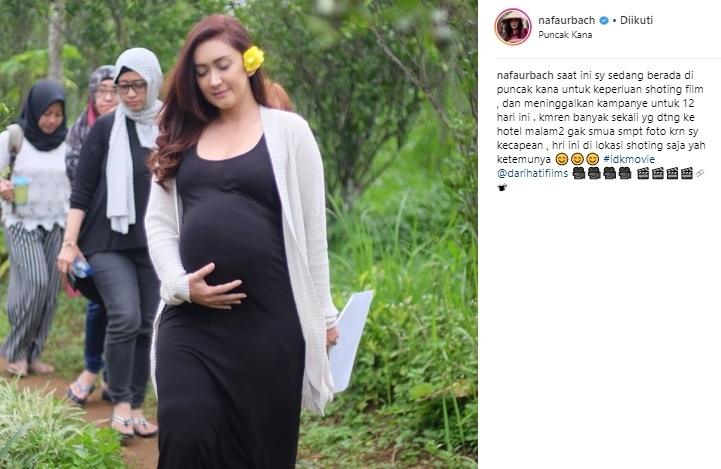 Nafa Urbach berperan jadi ibu hamil. (Instagram/@nafaurbach)
