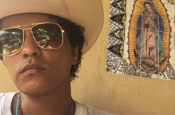 Bruno Mars Bereaksi Lagu Hitsnya Di-Banned di Indonesia