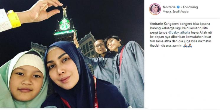 Fenita Arie dan keluarga. (Instagram/@fenitarie)