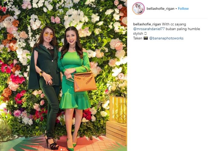 Bella Shofie dengan off shoulder dress. (Instagram/@bellashofie_rigan)