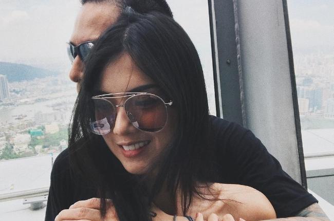 Deretan potret mesra Chef Juna dan Atries Angel yang bikin baper. (Instagram/@atriesangel)