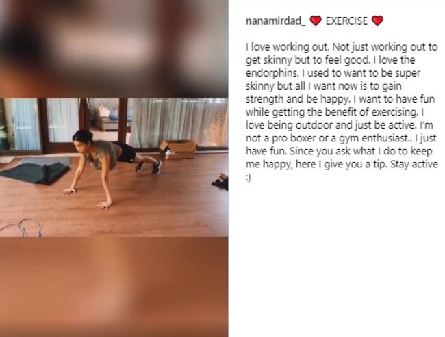 Nana Mirdad melakukan push up. (Instagram/@nanamirdad)