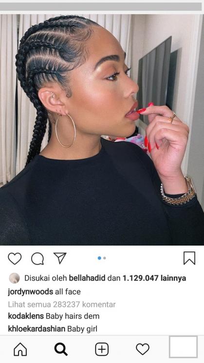 Klhoe Kardashian meninggalkan komentar manis pada Jordyn Woods sebelum selingkuh dengan kekasihnya. (Instagram/@jordynwoods)