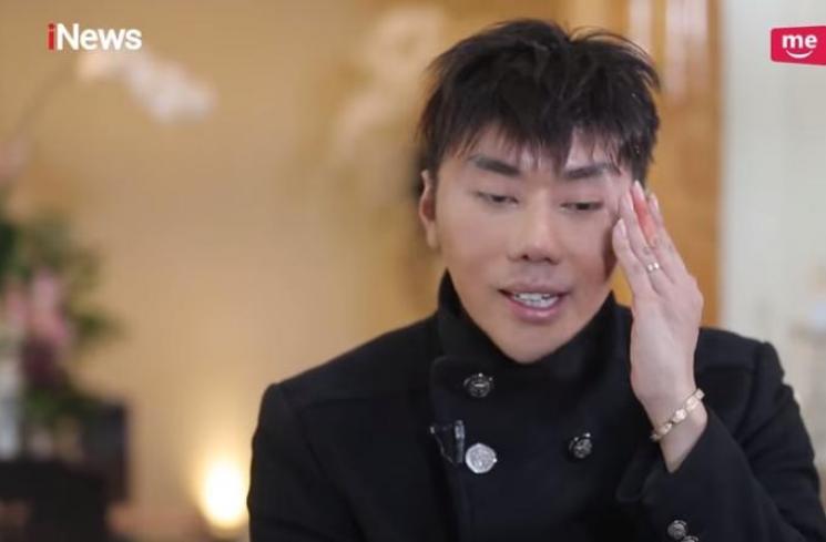 Penuturan Roy Kiyoshi saat menaikkan bagian mata. (Youtube/@Alvin&Friends)