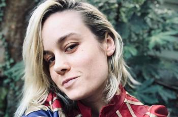 5 Gaya Liburan Brie Larson, Sang Captain Marvel