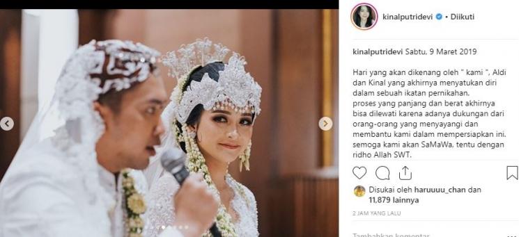 Momen pernikahan Kinal eks JKT48 dan Geraldi M Murod. (Instagram/@kinalputridevi)