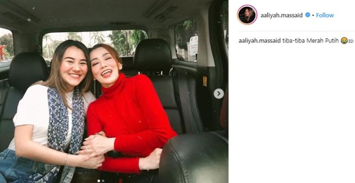Tampil dengan busana merah putih bak bendera Indonesia. (Instagram/@aaliyah,massaid)