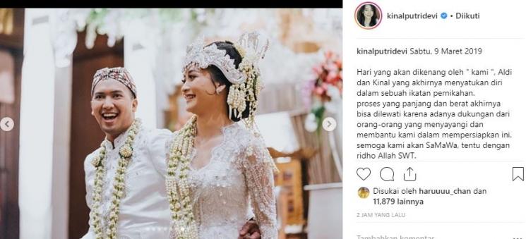 Momen pernikahan Kinal eks JKT48 dan Geraldi M Murod. (Instagram/@kinalputridevi)