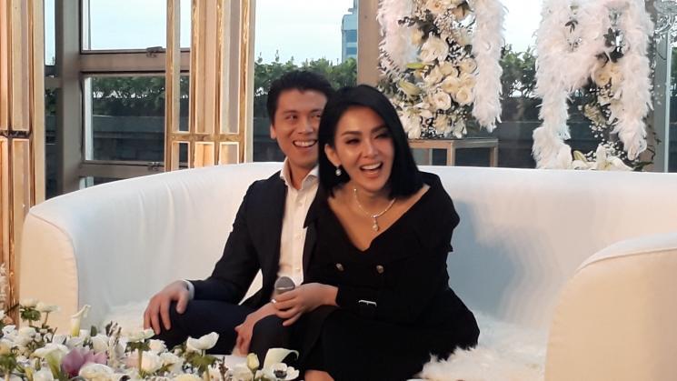 Minggu (10/3/2019) Syahrini dan Reino Barack akhirnya blak-blakan soal pernikahannya. [Ismail]