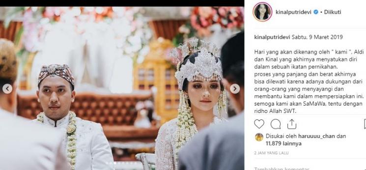 Momen pernikahan Kinal eks JKT48 dan Geraldi M Murod. (Instagram/@kinalputridevi)