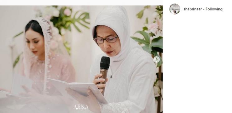 Momen pengajian Shabrina Ayu jelang menikah dengan Ryuji Utomo. (Instagram/@shabrinaar)