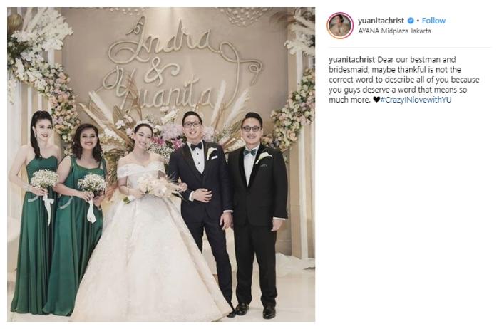 Yuanita Christiani saat resepsi. (Instagram/@yuanitachrist)