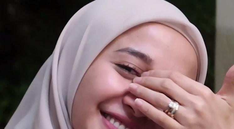 Dimas Beck dan Laudya Cynthia Bella. (Youtube/@DimBeckChannel)