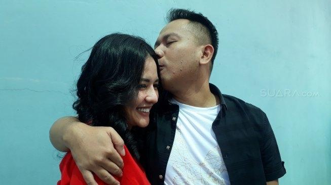 Vicky Prasetyo dan Anggia Chan. (Sumarni/Suara.com)