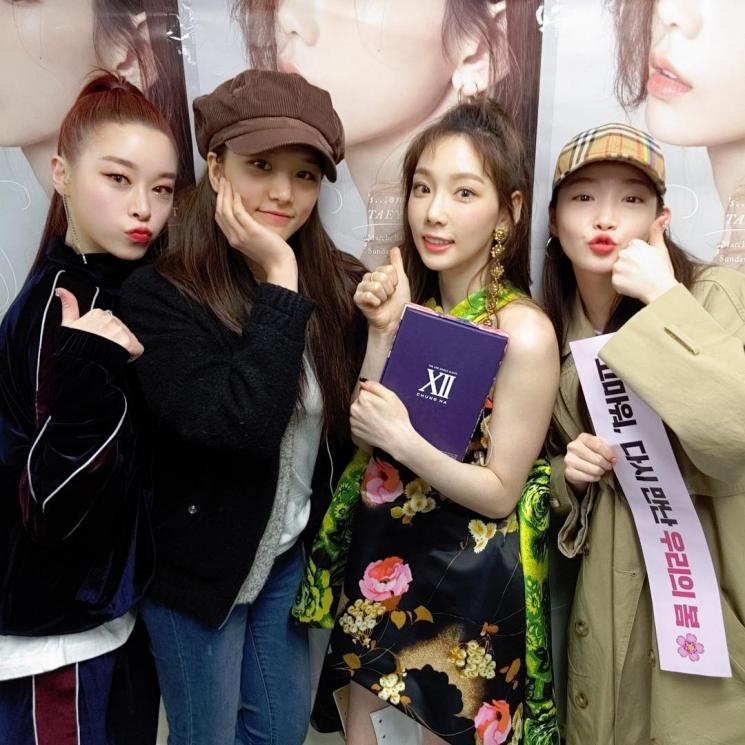 Taeyeon SNSD, Chungha, Solbin LABOUM dan Hwang Soo Yeon (Instagram/@taeyeon_ss)