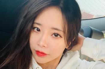 Nggak Kalah sama Idol K-Pop, 5 Pesona Bomi Youtuber Seksi Korea Selatan