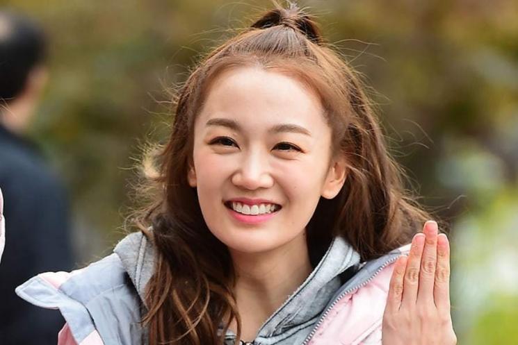 Penyanyi Korea JOO akan menikah (Soompi)
