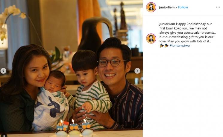 Keluarga Junior Liem dan Putri Titian (Instagram/@juniorliem)