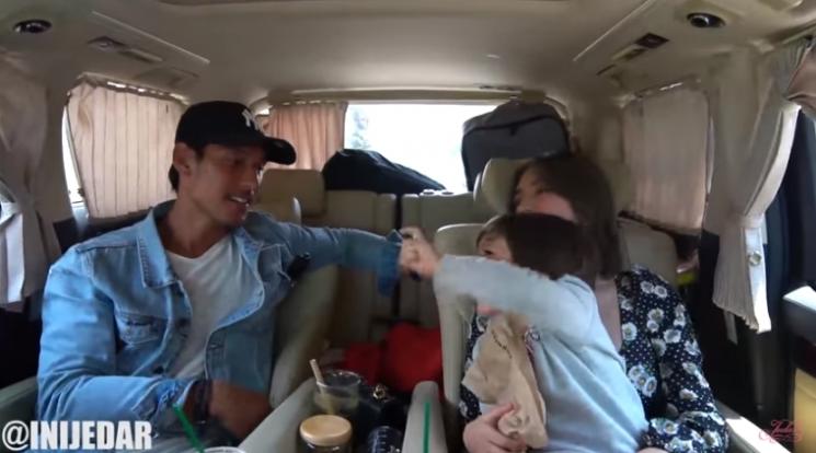 Jessica Iskandar, Richard Kyle dan El Barack. (Youtube/@Jessica Iskandar)