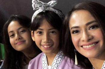 Awet Muda! 5 Potret Ersa Mayori Bareng Anak, Bak Kakak Adik