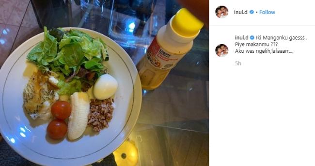 Makan siang ala Inul Daratista. (Instagram/@inul.d)