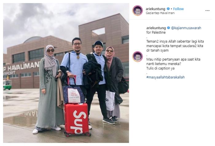 Arie Untung, Fenita Arie, Dimas Seto dan Dhini Aminarti. (Instagram/@ariekuntung)