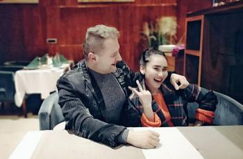 OMG! Ayu Ting Ting Dipeluk Bule Turki
