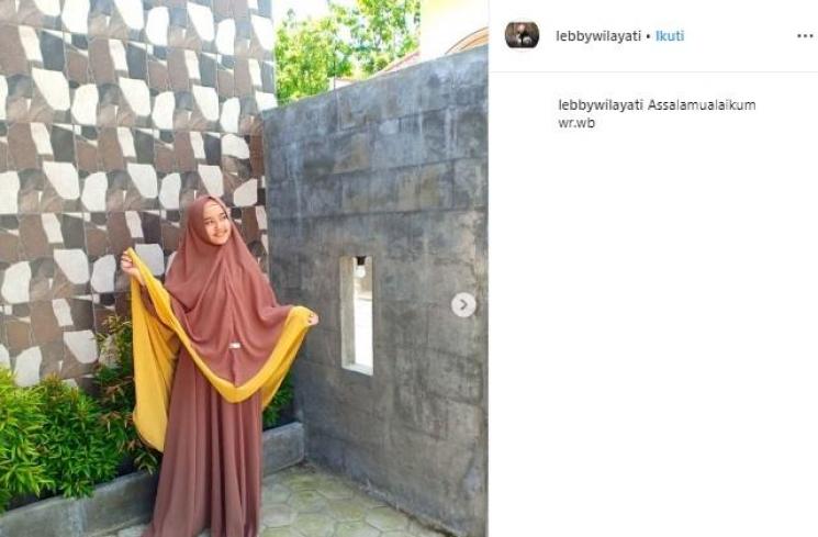 Lebby Wilayati, keponakan Dewi Perssik. (Instagram/@lebbywilayati)