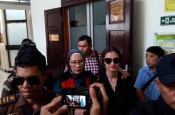 Terbukti Bersalah, Ratna Sarumpaet Divonis 2 Tahun Penjara