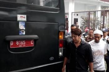 LIVE : Detik-detik Kriss Hatta Dibawa ke Lapas Bulak Kapal