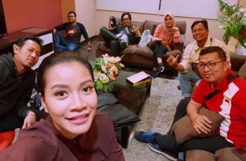Pesona Balques Manisang, Moderator Debat Capres yang Bikin Gagal Move On
