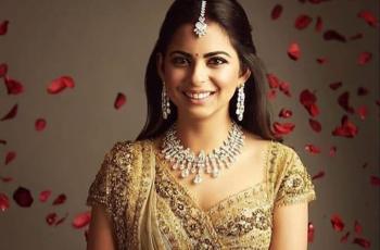 Jadi Anak Orang Terkaya di India, Begini Foto Masa Kecil Isha Ambani