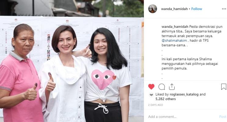 Wanda Hamidah dan putrinya, Shalima Hakim. (Instagram/@wanda_hamidah)