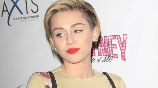 Miley Cyrus (Shutterstock)
