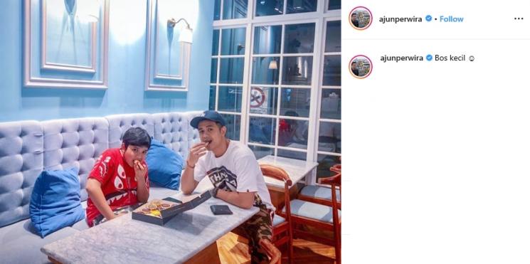 Ajun Perwira dan Anak Tirinya (Instagram/@ajunperwira)