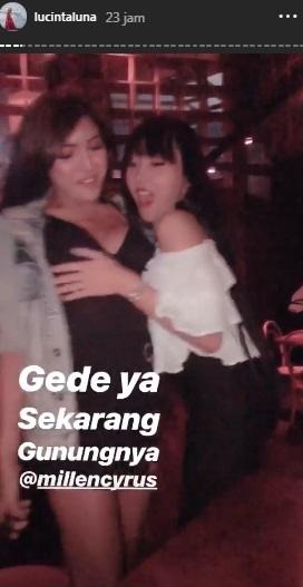 Beredar foto Lucinta Luna raba dada Millendaru. [Instagram]