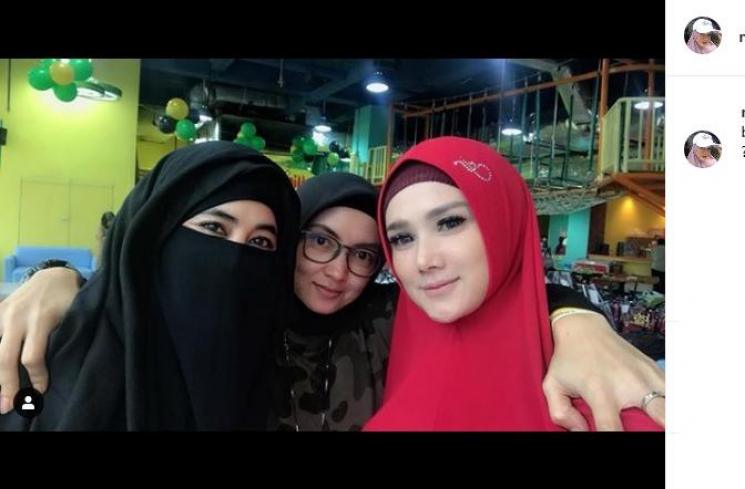 Mulan Jameela dan Umi Pipik (Instagram/@mulanjameela1)
