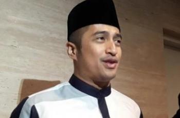 Gagal Mudik, Irfan Hakim Jualan Bakso