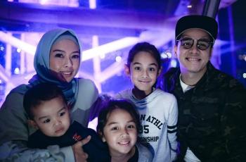 Jarang Tersorot, 5 Potret Kompak Keluarga Pesinetron Rionaldo Stokhorst