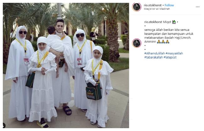 Rionaldo Stokhorst dan keluarganya. (Instagram/@rio.stokhorst)