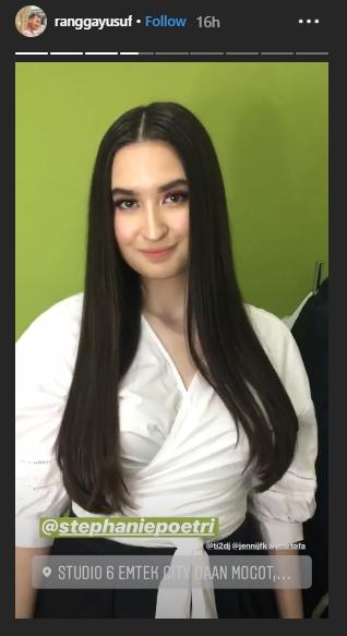 Stephanie Poetri di SCTV Music Awards 2019. (Instagram/@ranggayusuf)