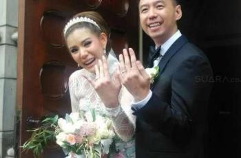 6 Artis Cantik Ini Mantap Membina Rumah Tangga di Usia 40 Tahun
