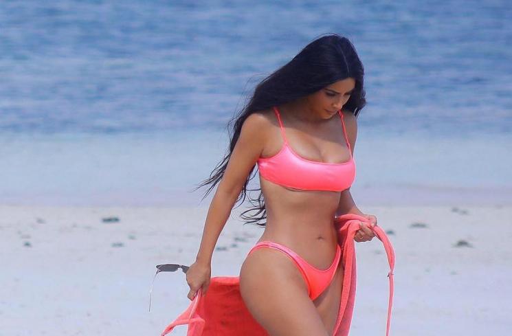 Kim Kardashian saat liburan di Bali. [Instagram @kimkardashian]