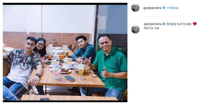 Ajun Perwira dan Ibunda. (Instagram/@ajunperwira)