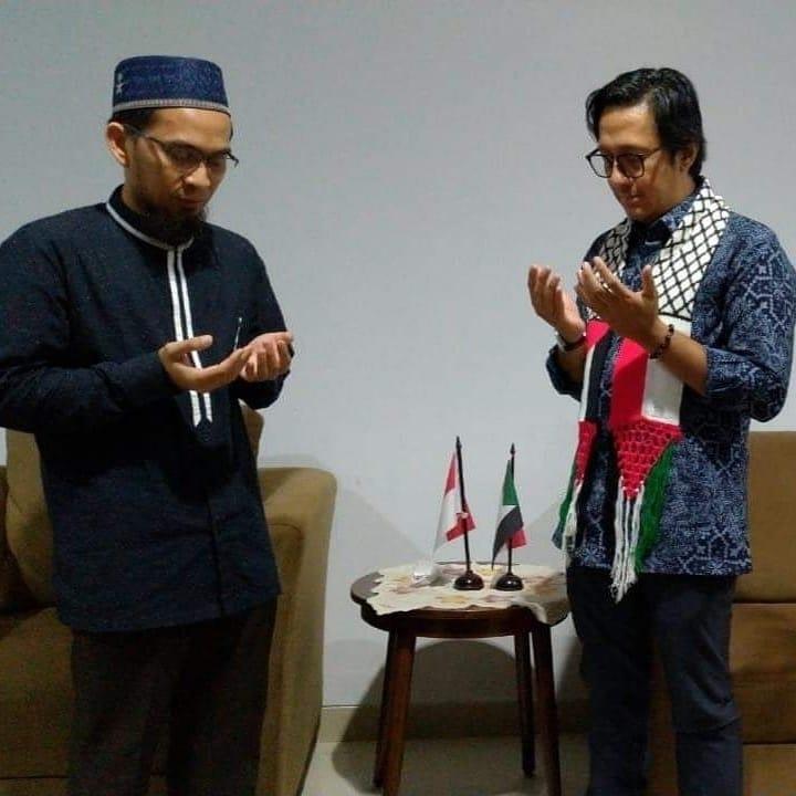 Ustadz Adi Hidayat dan Andre Taulany. [Instagram]