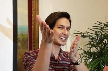 Pamer Foto Jadul, Paras Keluarga Dimas Beck Bibit Unggul Semua Nih!